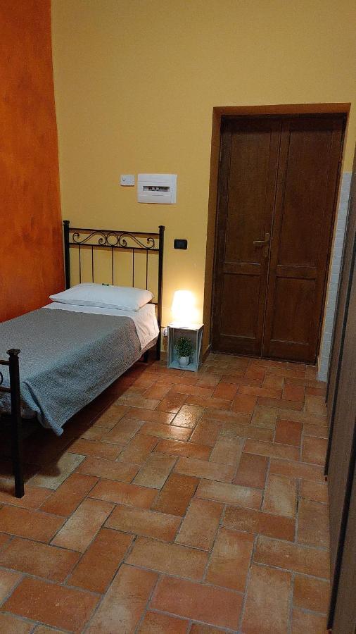 Отель La Casa Dei Nonni Torre Orsina Экстерьер фото